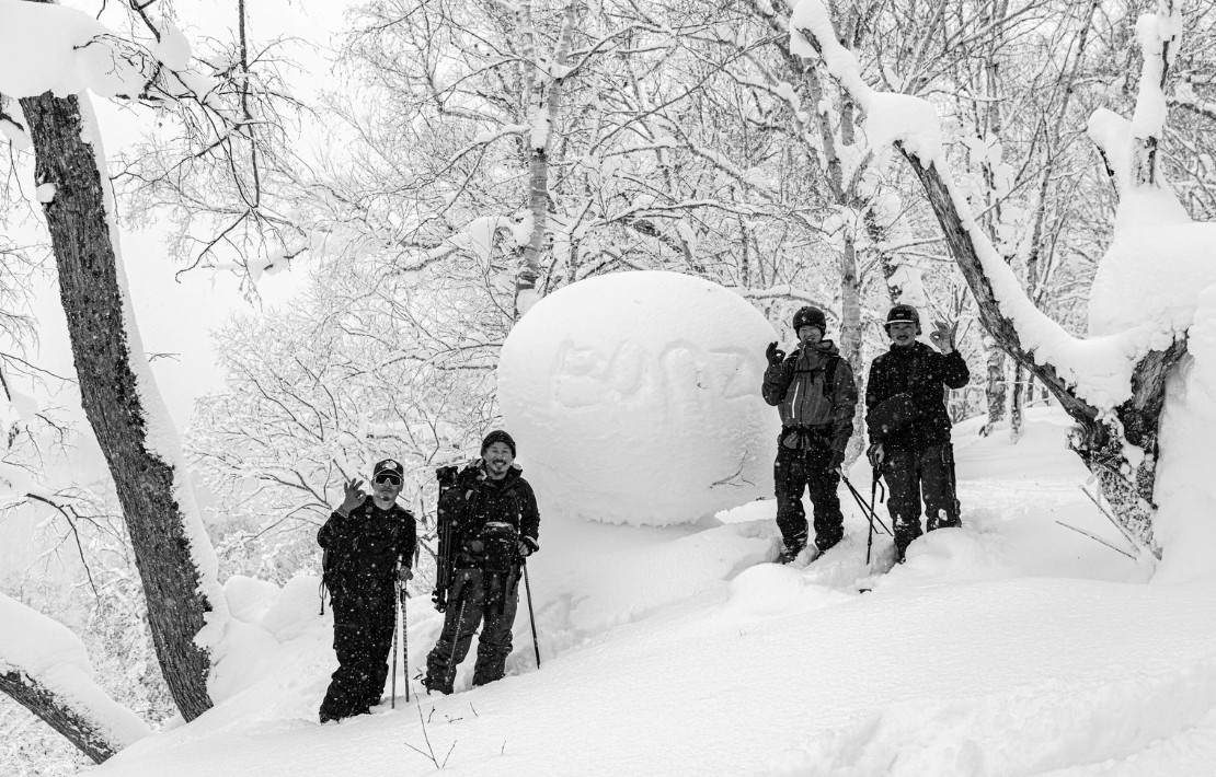 Bonz フリーライドスキー 雪山アクション
